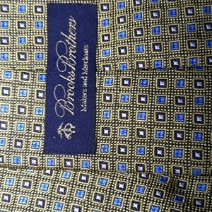 Brooks Brothers blue squares on yellow background silk tie